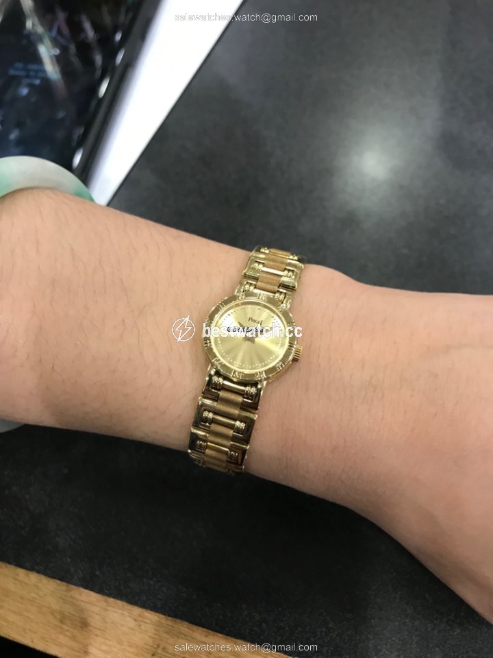 IMG_9085 Piaget Dancer Womens watch Quartz Yellow gold 01GOA20000 Replica 2