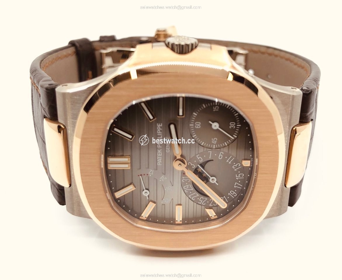 Patek Philippe Nautilus 5712GR Replica 2