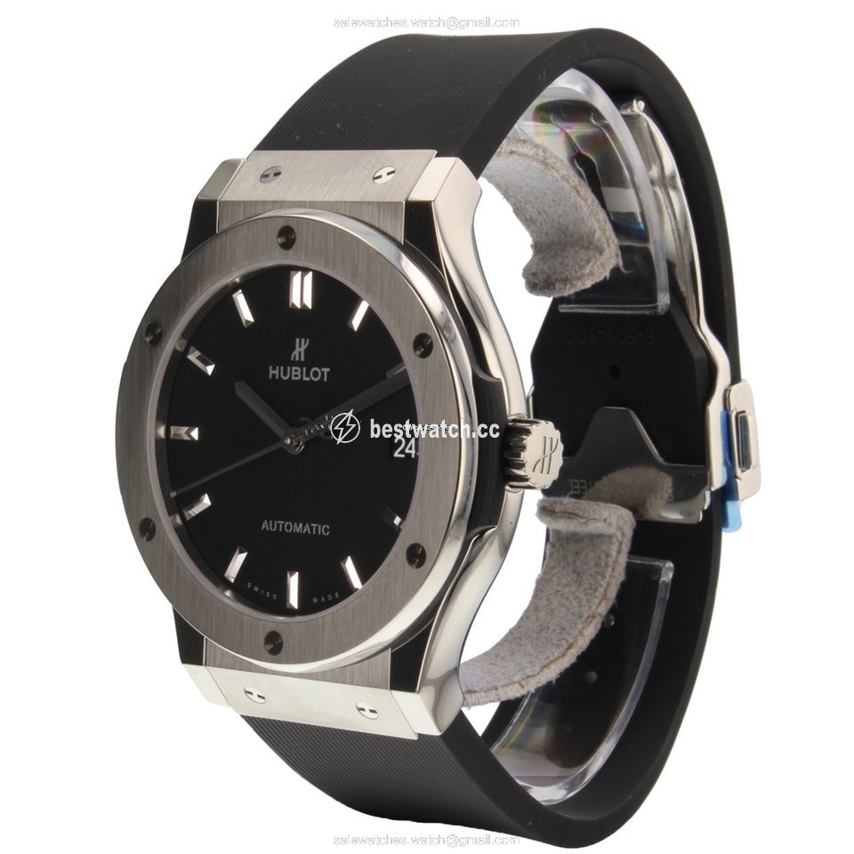 IMG_9085 Hublot Classic Fusion 45, 42, 38, 33 mm Mens watch Unisex Automatic Titanium 511NX1171RX Replica 2