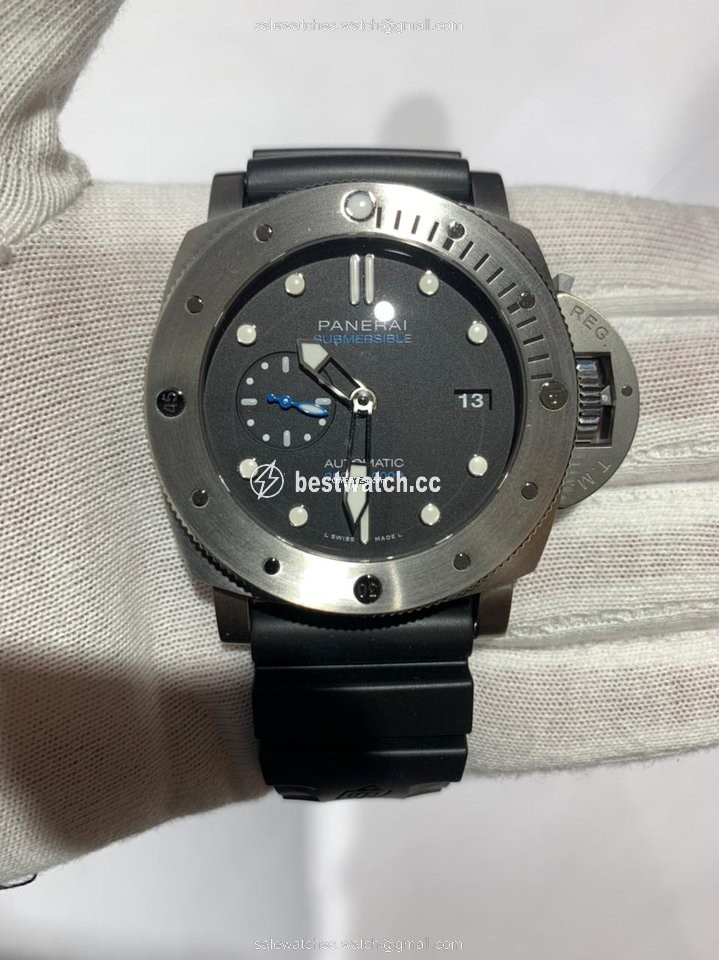 IMG_9085 Panerai Luminor Submersible 1950 3 Days Automatic Mens watch Unisex Automatic Titanium PAM 01305 Replica 2