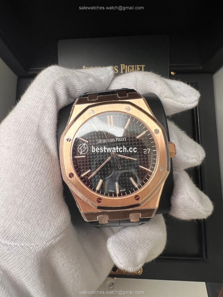 IMG_9085 Audemars Piguet Royal Oak Mens watch Unisex Automatic Rose gold 15500OR.OO.D002CR.01 Replica 2