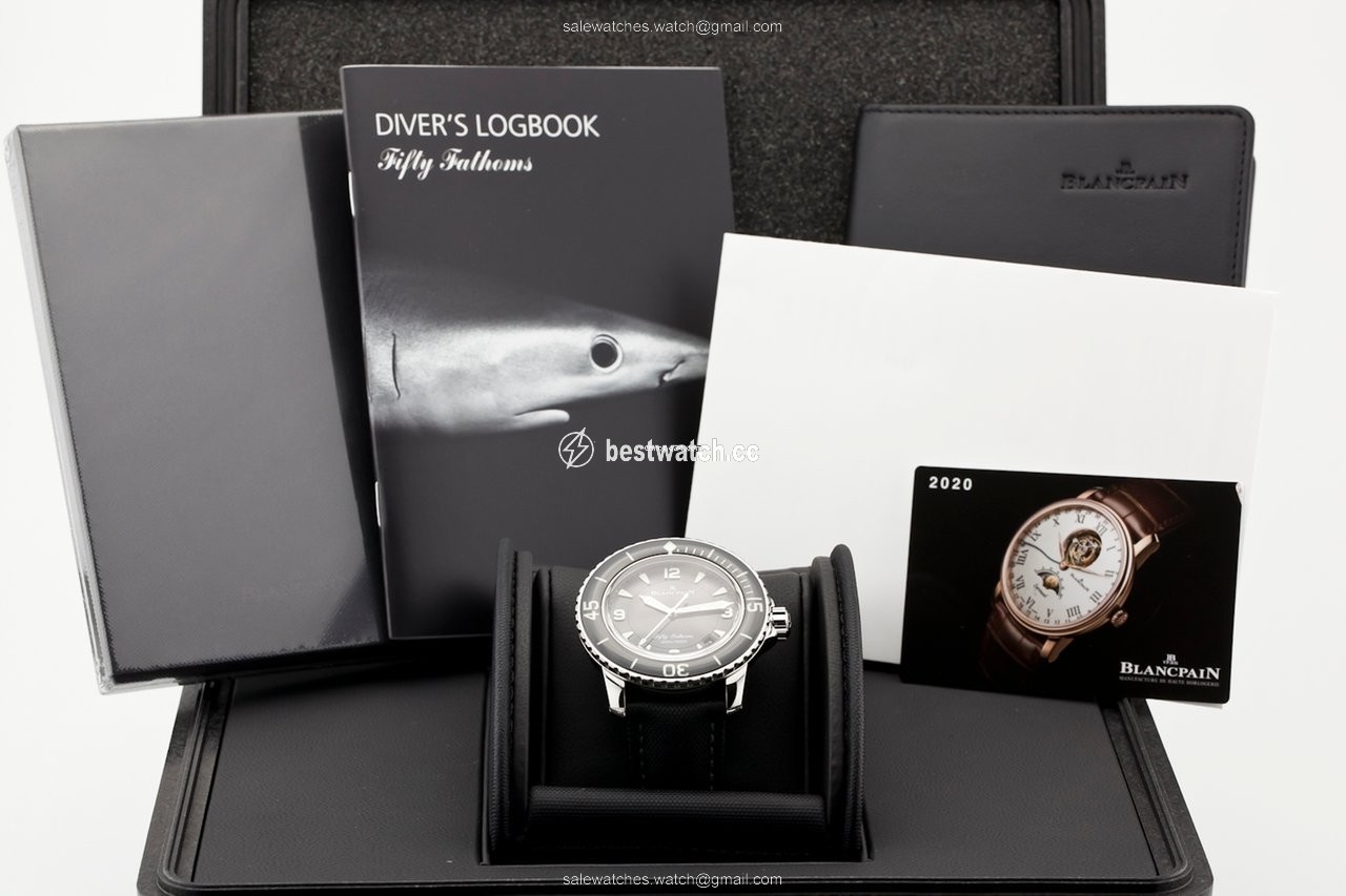 IMG_9085 Blancpain Fifty Fathoms Mens watch Unisex Automatic Steel 5015-1130-52 Replica 2