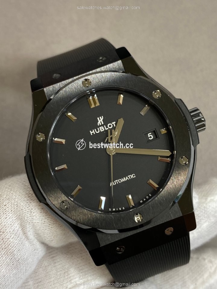 Hublot Classic Fusion 45, 42, 38, 33 mm Mens watch Unisex Automatic Ceramic 542.CM.1171.RX Replica 2