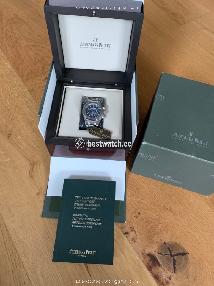 IMG_9085 Audemars Piguet Royal Oak Chronograph Mens watch Unisex Automatic Steel 26320ST.OO.1220ST.03 Replica 2