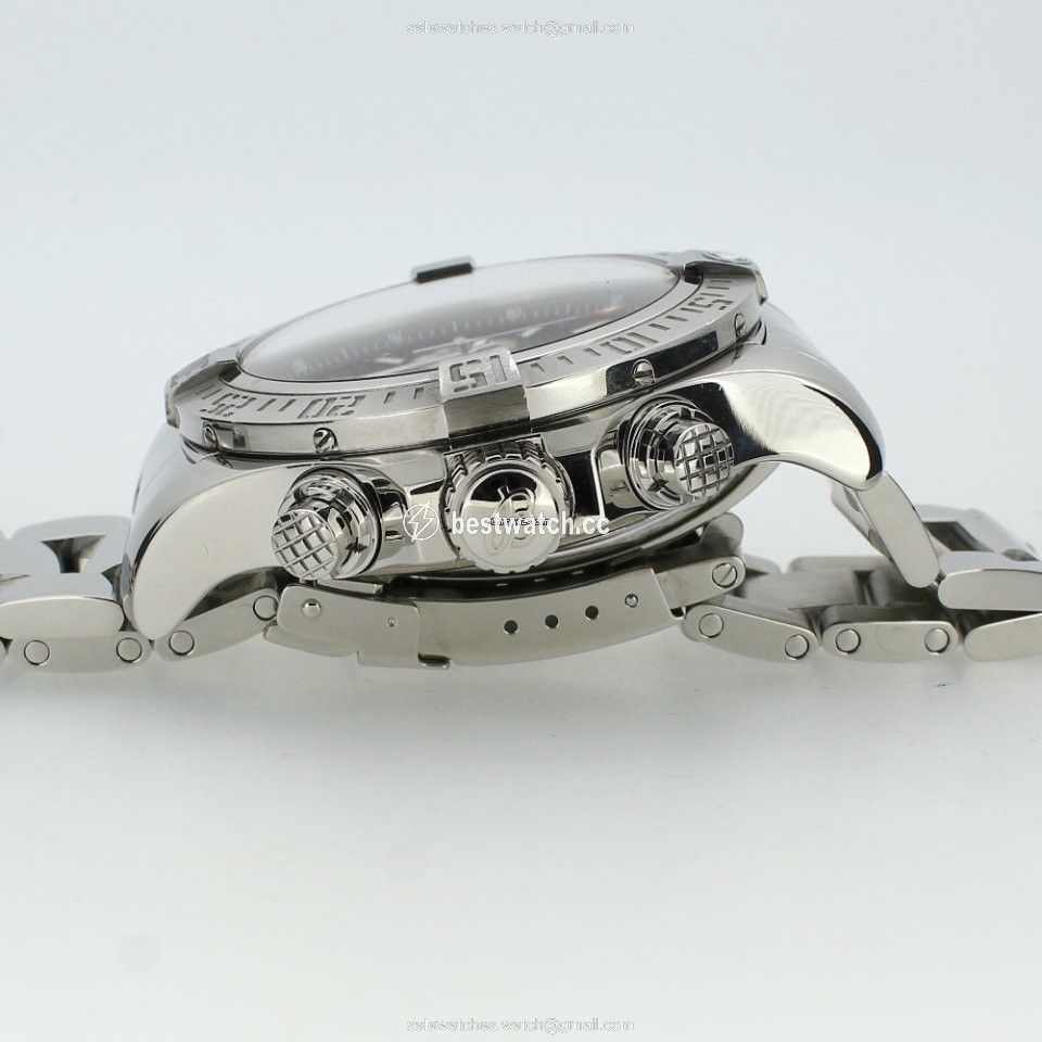 IMG_9085 Breitling Super Avenger II Mens watch Unisex Automatic Steel A13371111C1A1 Replica 2