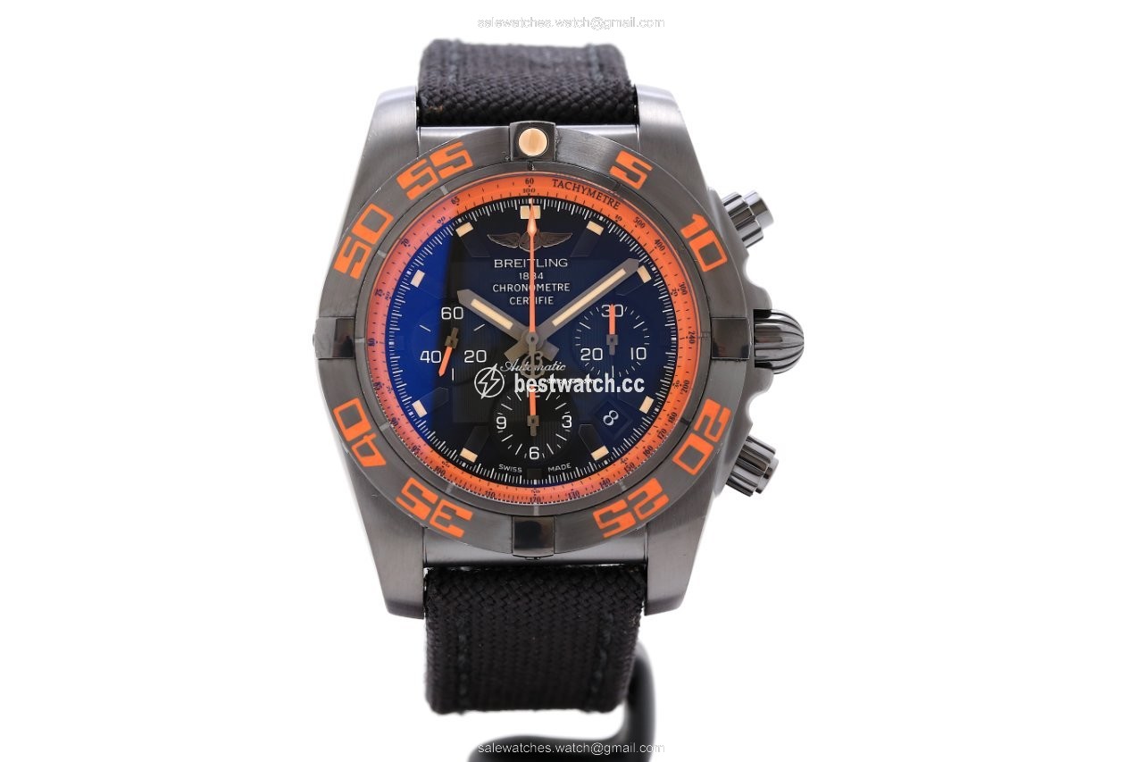 IMG_9085 Breitling Chronomat 44 Raven Mens watch Unisex Automatic Steel MB0111C2 BD07 153S Replica 2