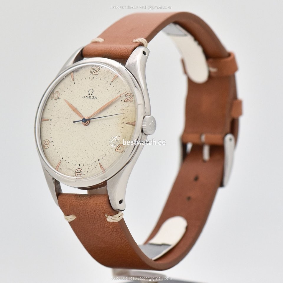 IMG_9085 Omega Manual winding 2506-5 Replica 2