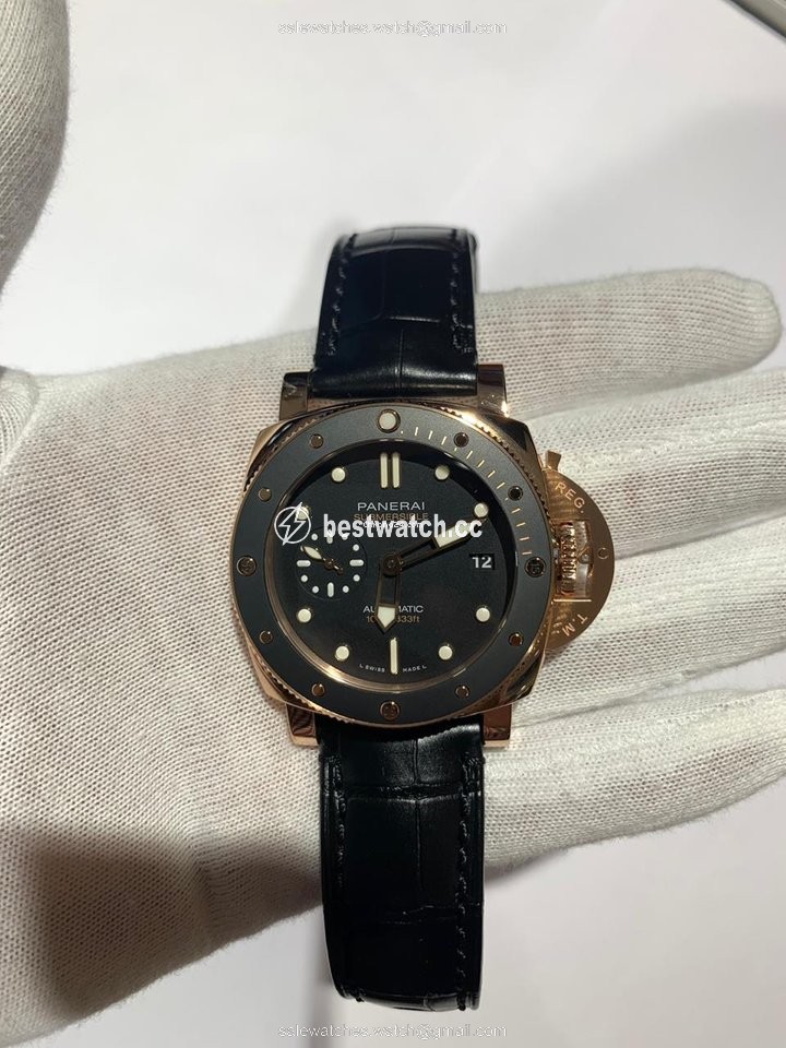 IMG_9085 Panerai Luminor Submersible Mens watch Unisex Automatic Rose gold PAM 00974 Replica 2