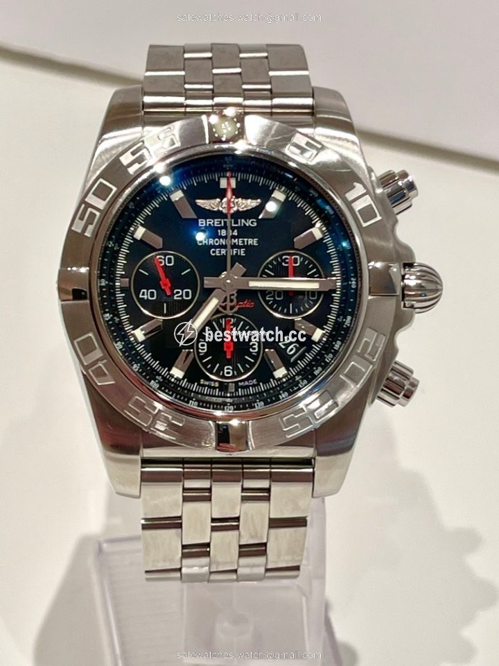 IMG_9085 Breitling Chronomat Mens watch Unisex Automatic Steel AB0111-105 Replica 2