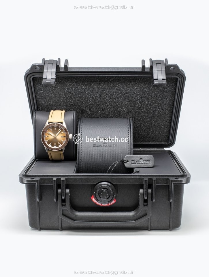 Blancpain Fifty Fathoms Bathyscaphe Mens watch Unisex Automatic Steel 5052-1146-E52A Replica 2