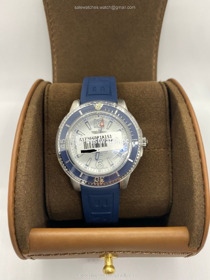 IMG_9085 Breitling Superocean 42 Mens watch Unisex Automatic Steel A17366D81A1S1 Replica 2