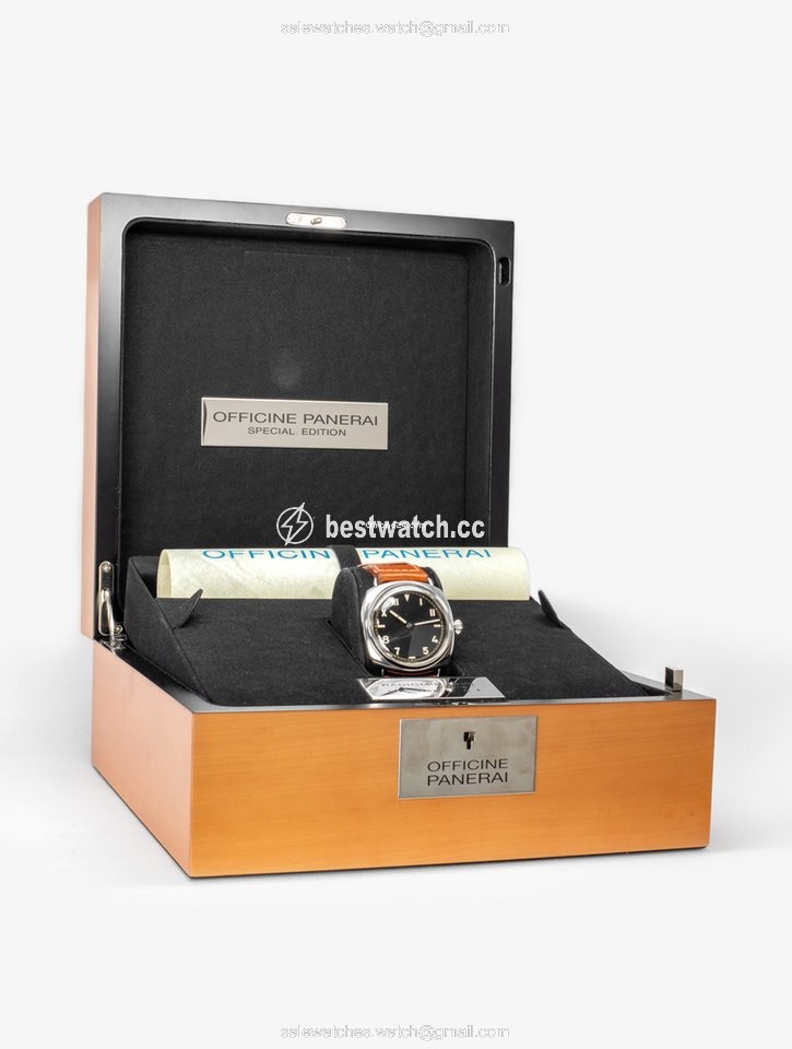 Panerai Special Editions Mens watch Unisex Manual winding Steel PAM 249 Replica 2