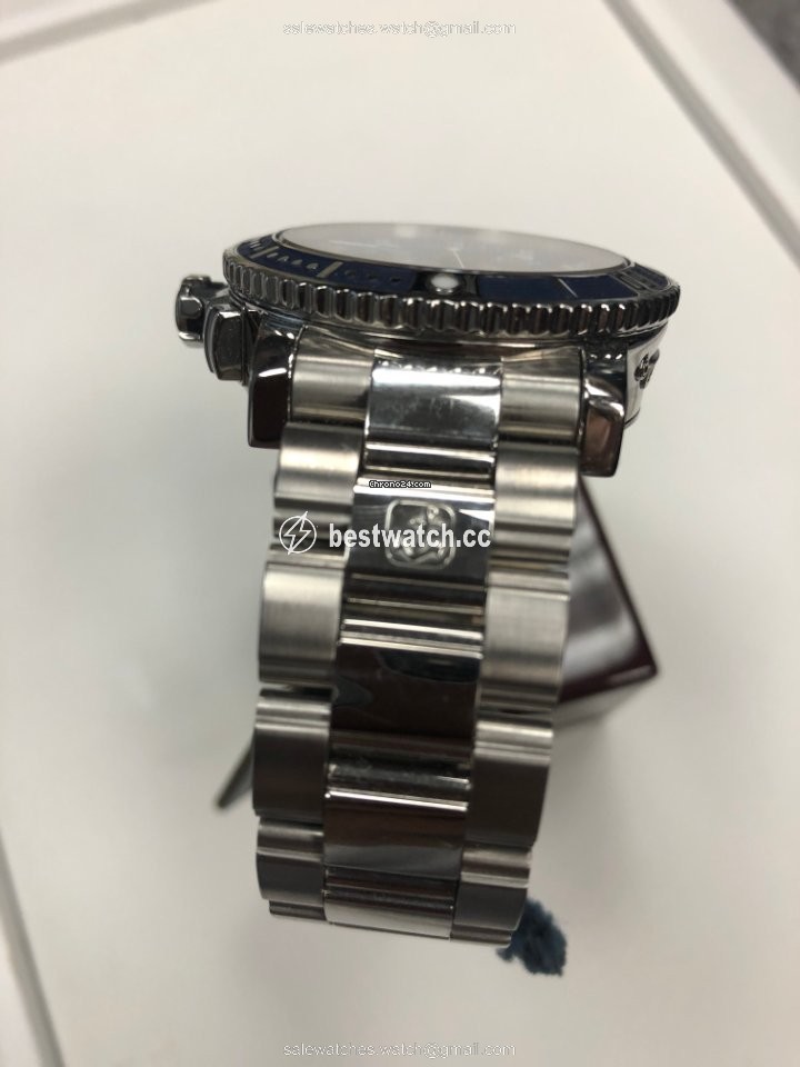 IMG_9085 Ulysse Nardin Maxi Marine Diver Mens watch Unisex Automatic Steel 8003-102-7 91 Replica 2
