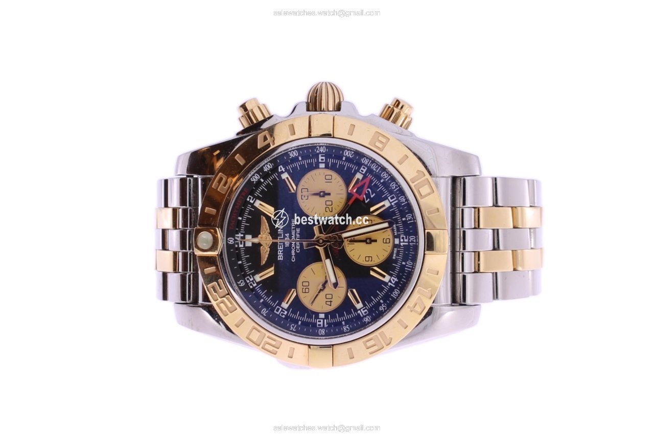 IMG_9085 Breitling Chronomat 44 GMT Mens watch Unisex Automatic Gold Steel CB042012.BB86.375C Replica 2