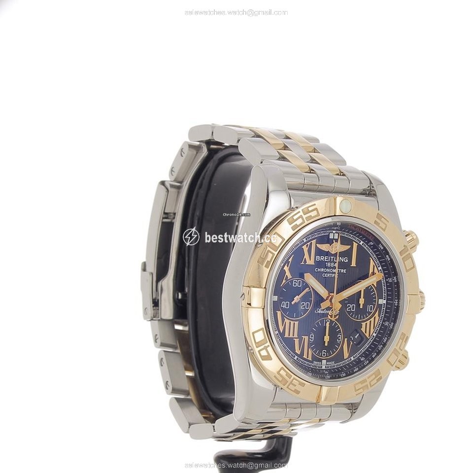 IMG_9085 Breitling Chronomat 44 Mens watch Unisex Automatic Gold Steel CB011012 B957 Replica 2