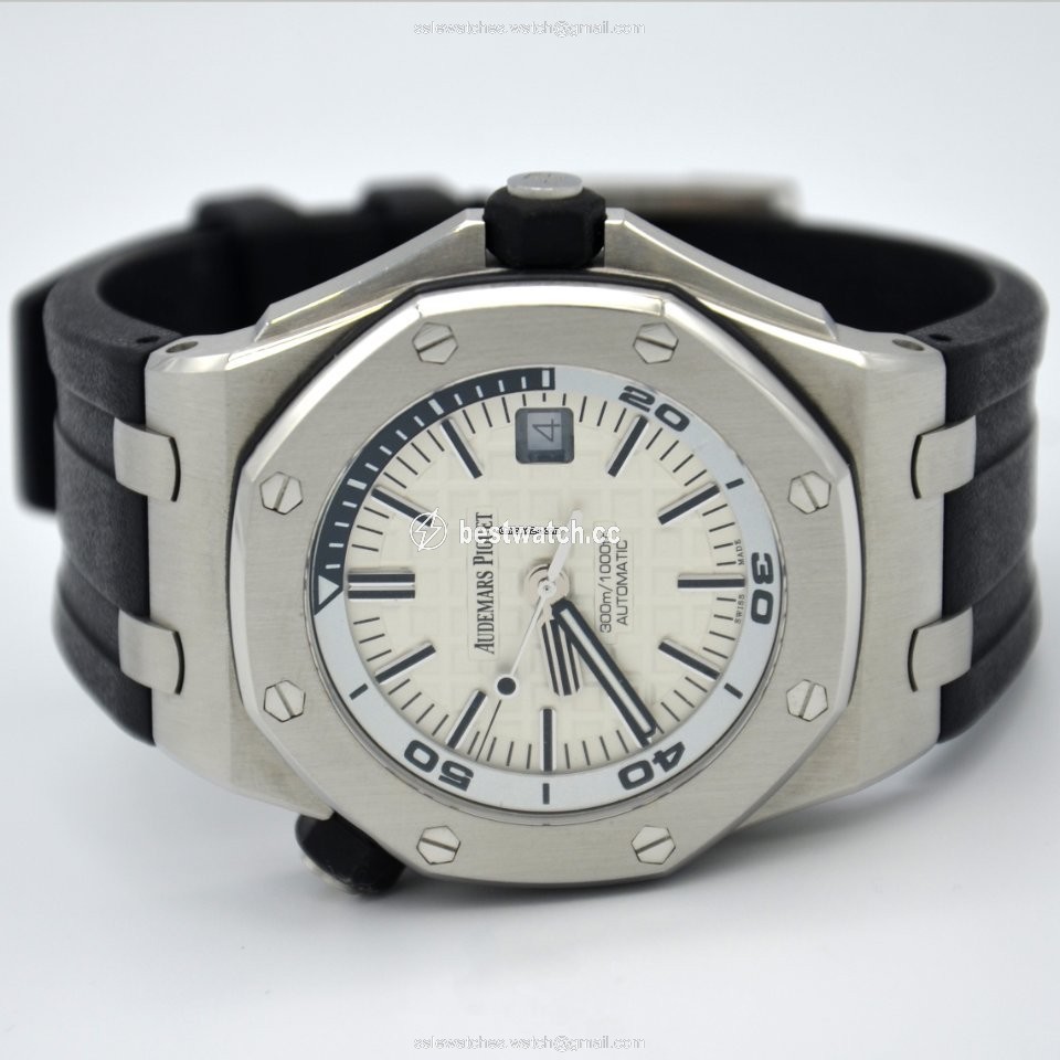 IMG_9085 Audemars Piguet Royal Oak Offshore Diver Mens watch Unisex Automatic Steel 15710ST.OO.A002CA.02 Replica 2