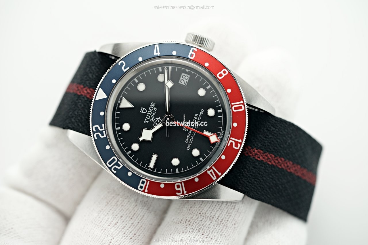 IMG_9085 Tudor Black Bay GMT Mens watch Unisex Automatic Steel 79830RB-0003 Replica 2