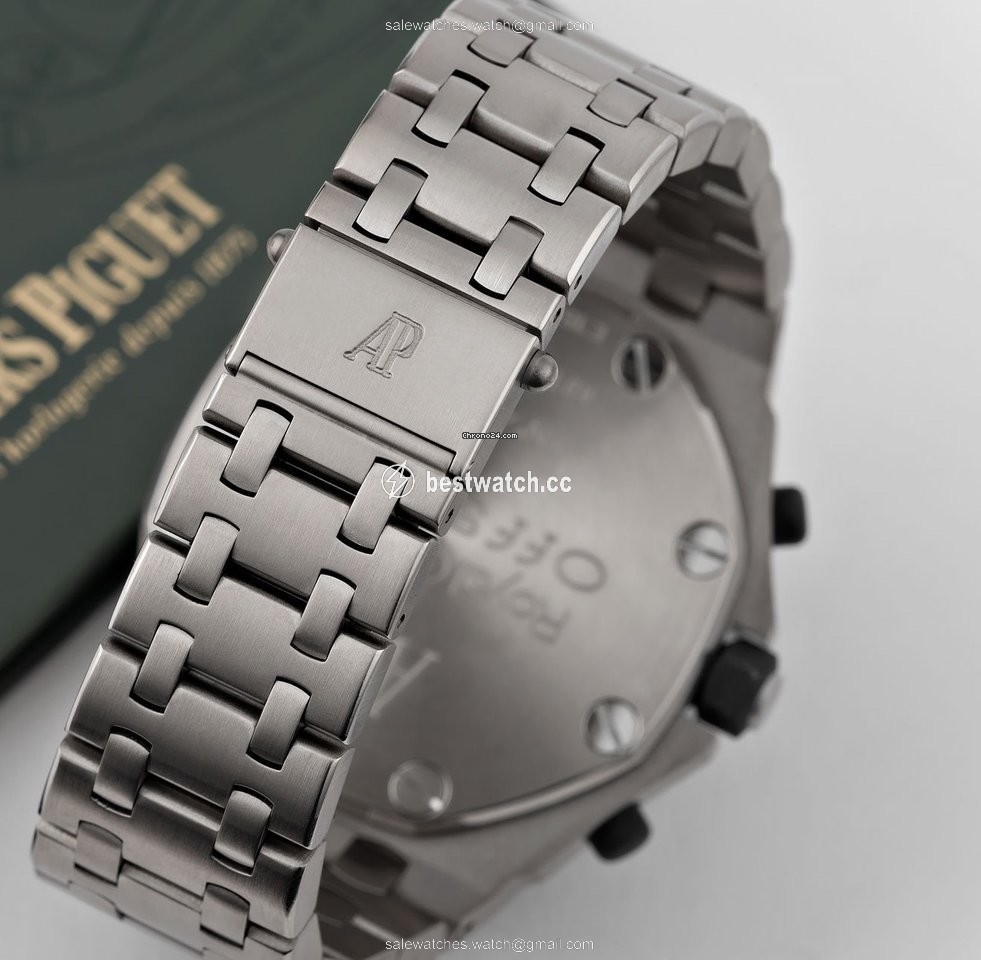 IMG_9085 Audemars Piguet Royal Oak Offshore Chronograph Mens watch Unisex Automatic Titanium 25721TI.OO.1000TI.05 Replica 2