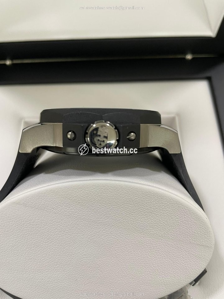 IMG_9085 Corum Admirals Cup Challenger Mens watch Unisex Automatic Titanium 171.951.95 0061 AK12 Replica 2