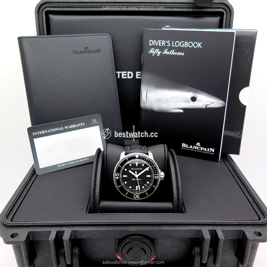 IMG_9085 Blancpain Fifty Fathoms Mens watch Unisex Automatic Steel 5015E-1130-B52A Replica 2