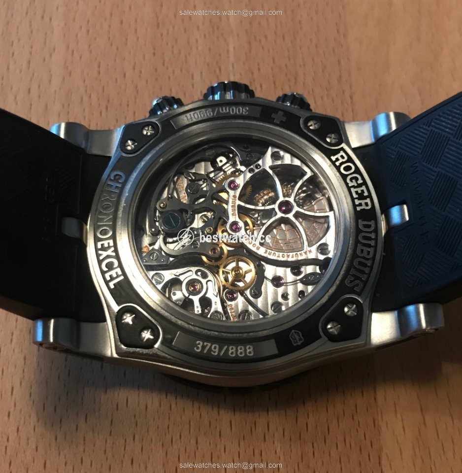 IMG_9085 Roger Dubuis Easy Diver Mens watch Unisex Automatic Steel RDDBSE0282 Replica 2