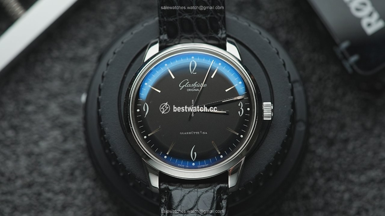 IMG_9085 Glashutte Original Sixties Mens watch Unisex Automatic Steel 39-52-04-02-04 Replica 2