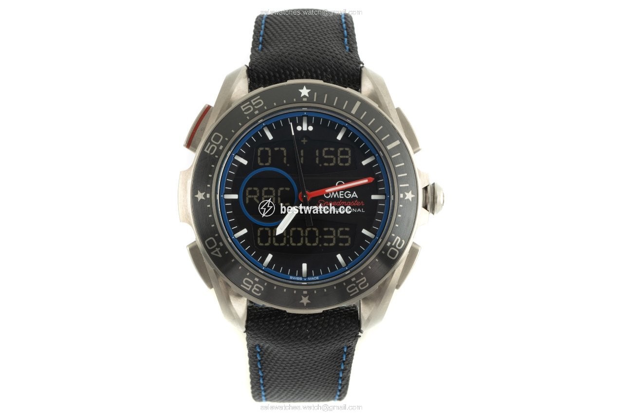 IMG_9085 Omega Speedmaster Skywalker X-33 Mens watch Unisex Quartz Ceramic 318.92.45.79.01.001 Replica 2