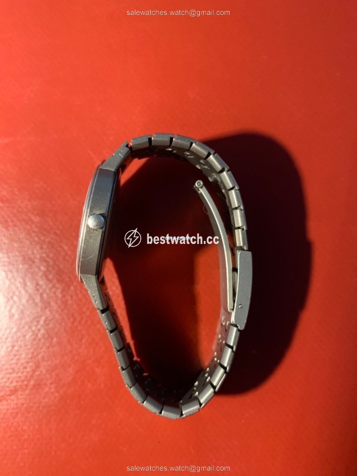 IMG_9085 IWC Porsche Design Mens watch Unisex Quartz Titanium IW3317 Replica 2