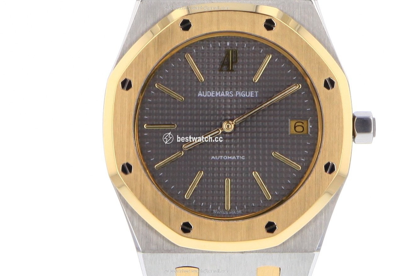 IMG_9085 Audemars Piguet Royal Oak Jumbo Mens watch Unisex Automatic Gold Steel 5402SA Replica 2