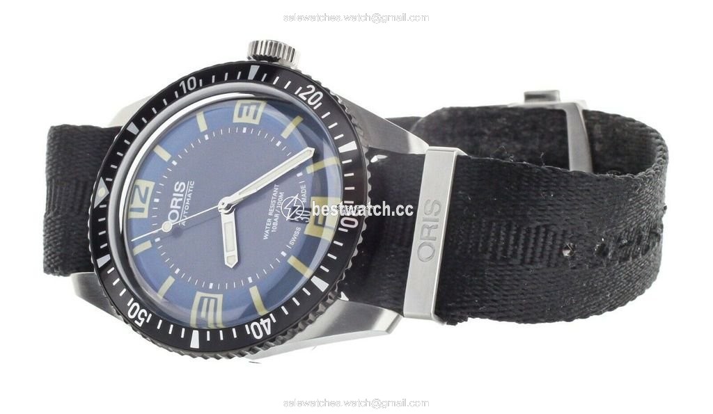 IMG_9085 Oris Divers Sixty Five Mens watch Unisex Automatic Steel 01 733 7707 4065-07 8 20 18 Replica 2