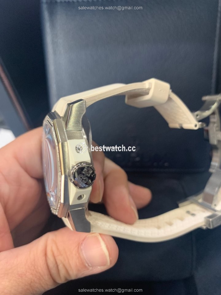 Corum Admirals Cup Competition 40 Steel 082.961.47 F379 Replica 2