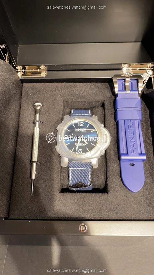 Panerai Luminor Marina Mens watch Unisex Automatic Titanium PAM 01117 Replica 2