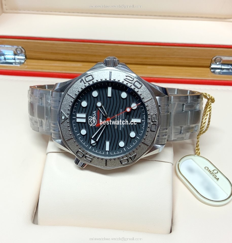 IMG_9085 Omega Seamaster Diver 300 M Mens watch Unisex Automatic Steel 210.30.42.20.01.002 Replica 2
