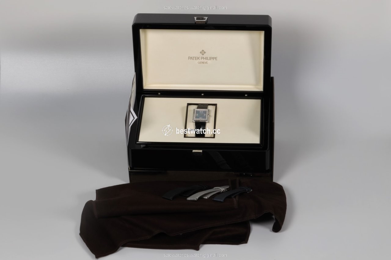 Patek Philippe Gondolo Womens watch Quartz White gold 4869G Replica 2
