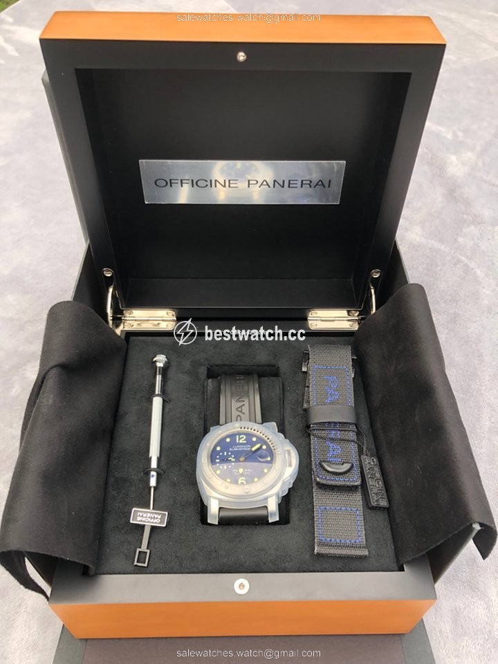 Panerai Luminor Submersible Mens watch Unisex Manual winding Steel PAM00731 PAM 731 PAM731 Replica 2