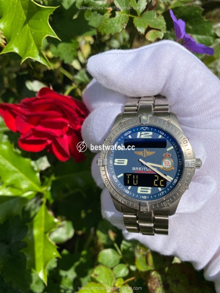 IMG_9085 Breitling Aerospace Mens watch Unisex Quartz Titanium E75362 Replica 2
