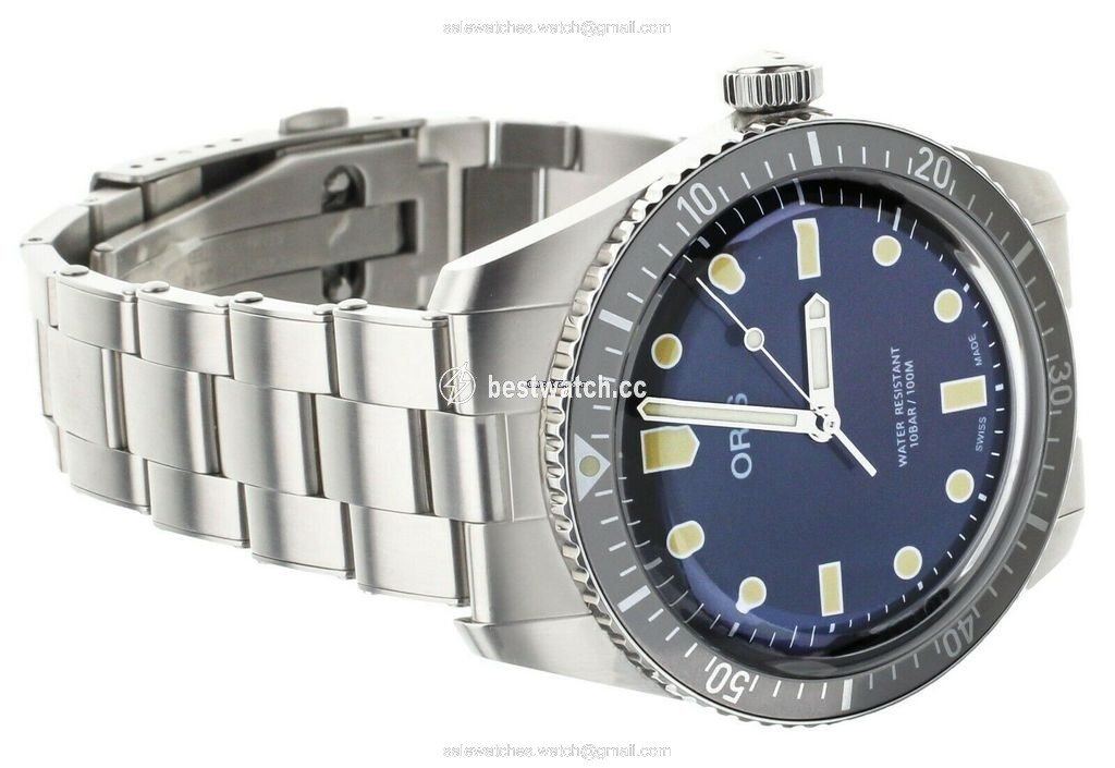 IMG_9085 Oris Divers Sixty Five Mens watch Unisex Manual winding Steel 01 730 7757 4083 Replica 2