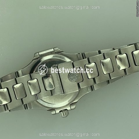 IMG_9085 Patek Philippe Nautilus Womens watch Quartz Steel 4700 1A Replica 2
