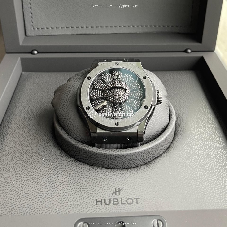 Hublot Classic Fusion 45, 42, 38, 33 mm Mens watch Unisex Automatic Ceramic 507.CX.9000.RX.TAK21 Replica 2