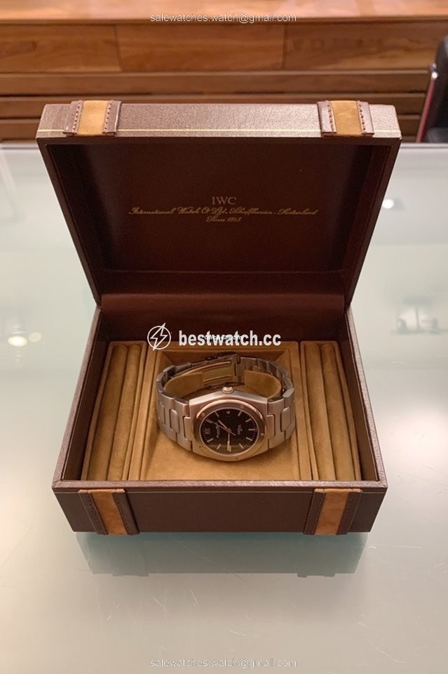 IMG_9085 IWC Ingenieur Jumbo Automatic Steel 1832 Replica 2