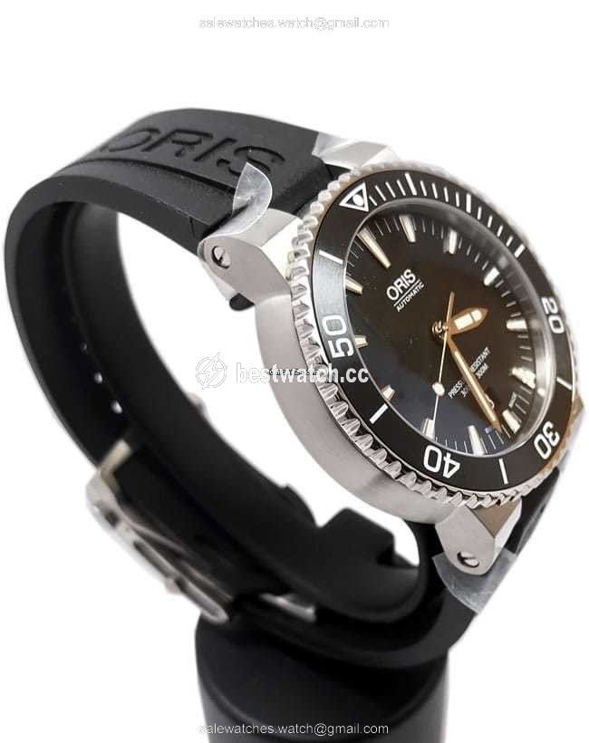 Oris Aquis Date Mens watch Unisex Automatic Steel 01 733 7653 4154 Replica 2
