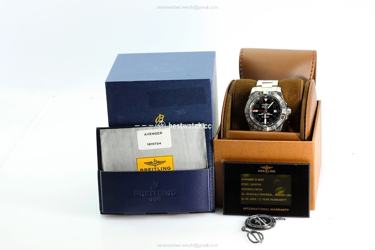 IMG_9085 Breitling Avenger II GMT Automatic Steel A3239011 BC34 Replica 2