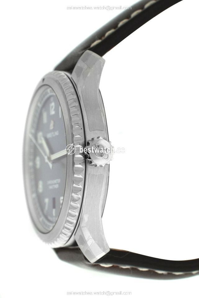 IMG_9085 Breitling Navitimer 8 Mens watch Unisex Automatic Steel A17314101C1X1 Replica 2