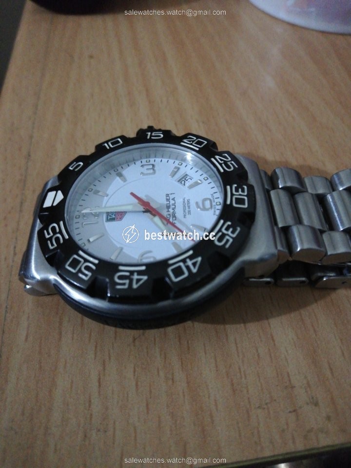 IMG_9085 TAG Heuer Formula 1 Quartz Mens watch Unisex Quartz Steel WAC1111 Replica 2