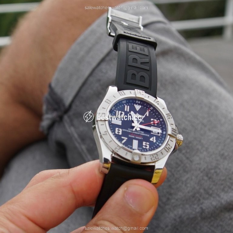 IMG_9085 Breitling Avenger II GMT Mens watch Unisex Automatic Steel A3239011.BC34.152S.A20S.1 Replica 2