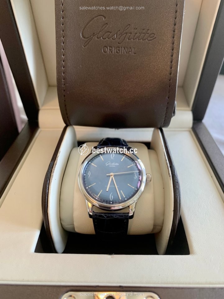 IMG_9085 Glashutte Original Sixties Mens watch Unisex Automatic Steel 1-39-52-06-02-04 Replica 2