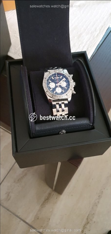 IMG_9085 Breitling Chronomat 44 Airborne Mens watch Unisex Automatic Steel AB01154G BD13 101W Replica 2