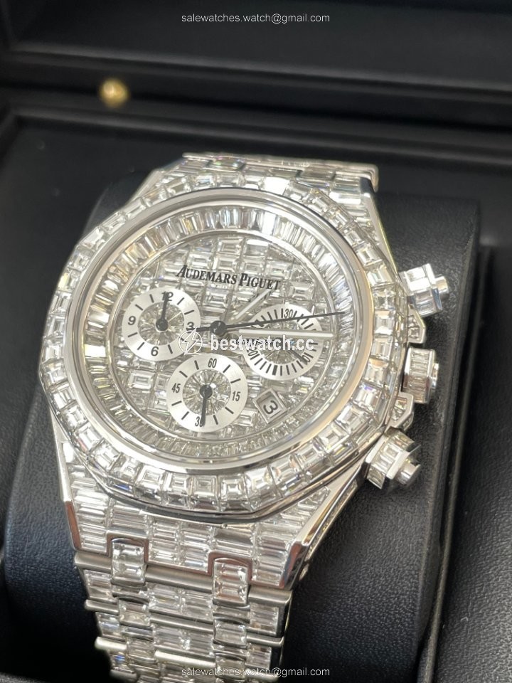 IMG_9085 Audemars Piguet Royal Oak Chronograph Mens watch Unisex Automatic White gold 26331ST.OO.1220ST.02 Replica 2