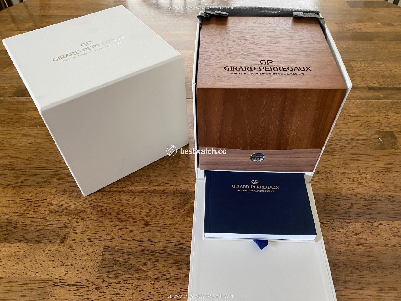 Girard Perregaux Laureato Mens watch Unisex Automatic Steel 81020-11-431-11A Replica 2