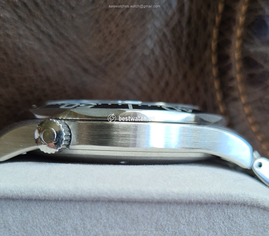 IMG_9085 Omega Seamaster Diver 300 M Mens watch Unisex Quartz Steel 226450 Replica 2